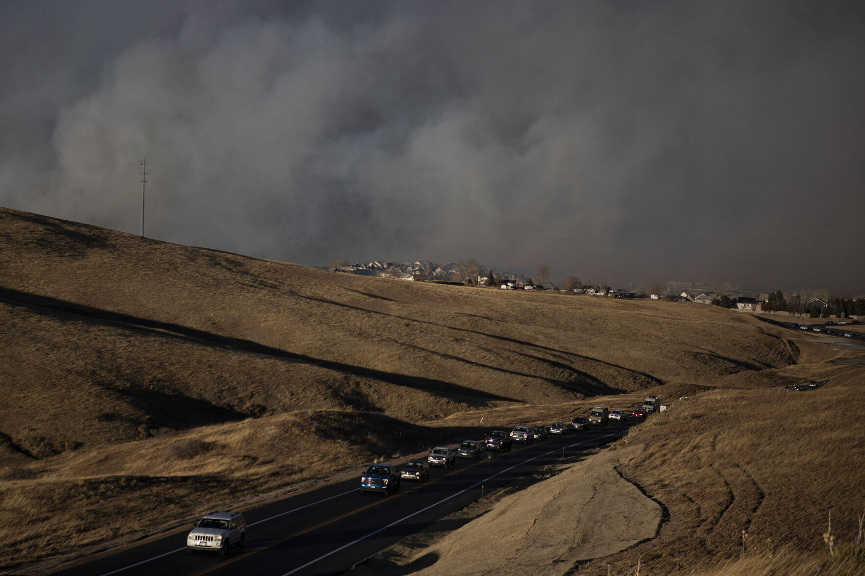 123121-news-SuperiorFire03.JPG
